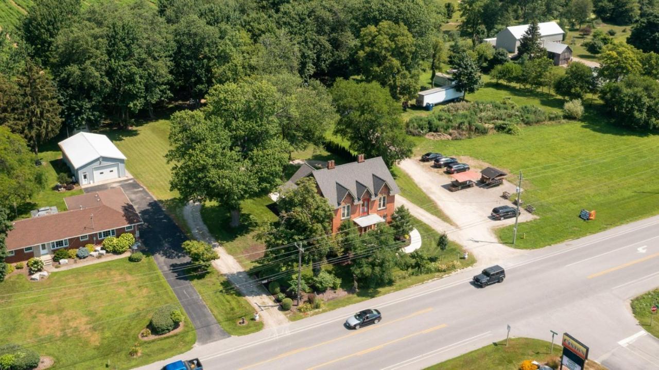 Отель The Woodbridge House Kingsville Экстерьер фото