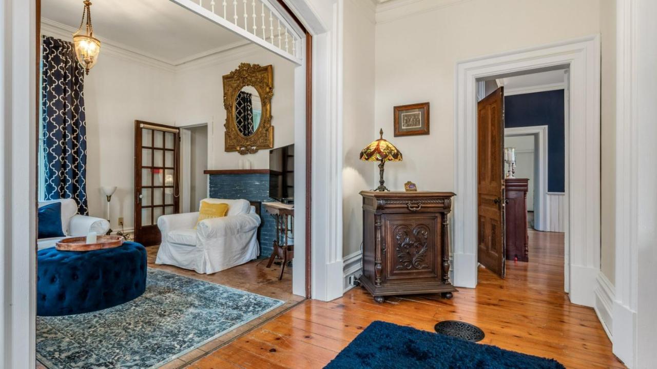 Отель The Woodbridge House Kingsville Экстерьер фото