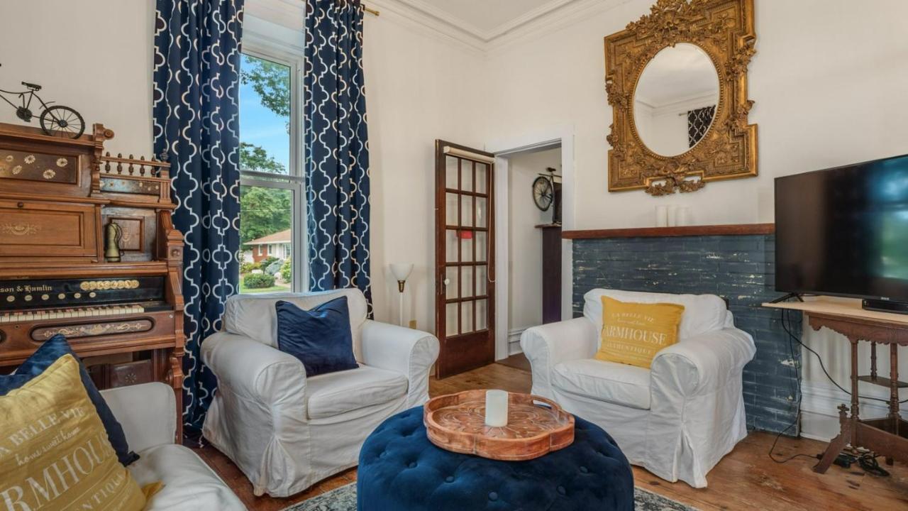 Отель The Woodbridge House Kingsville Экстерьер фото