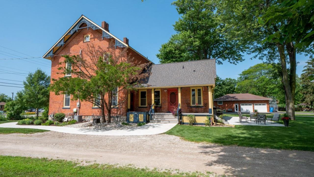 Отель The Woodbridge House Kingsville Экстерьер фото