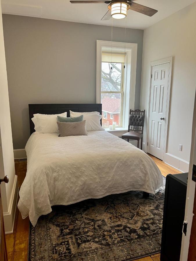 Отель The Woodbridge House Kingsville Экстерьер фото
